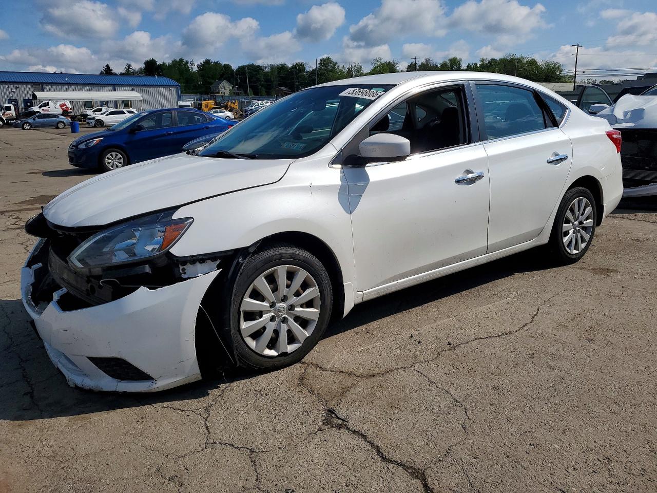 Salvage Nissan Sentra Image