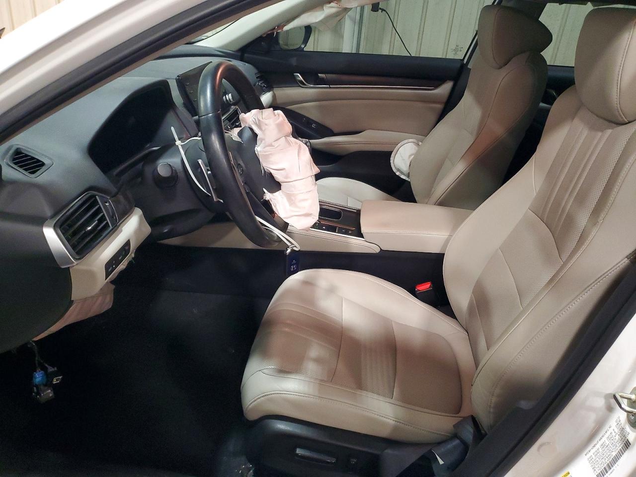 Honda Accord Touring Hybrid