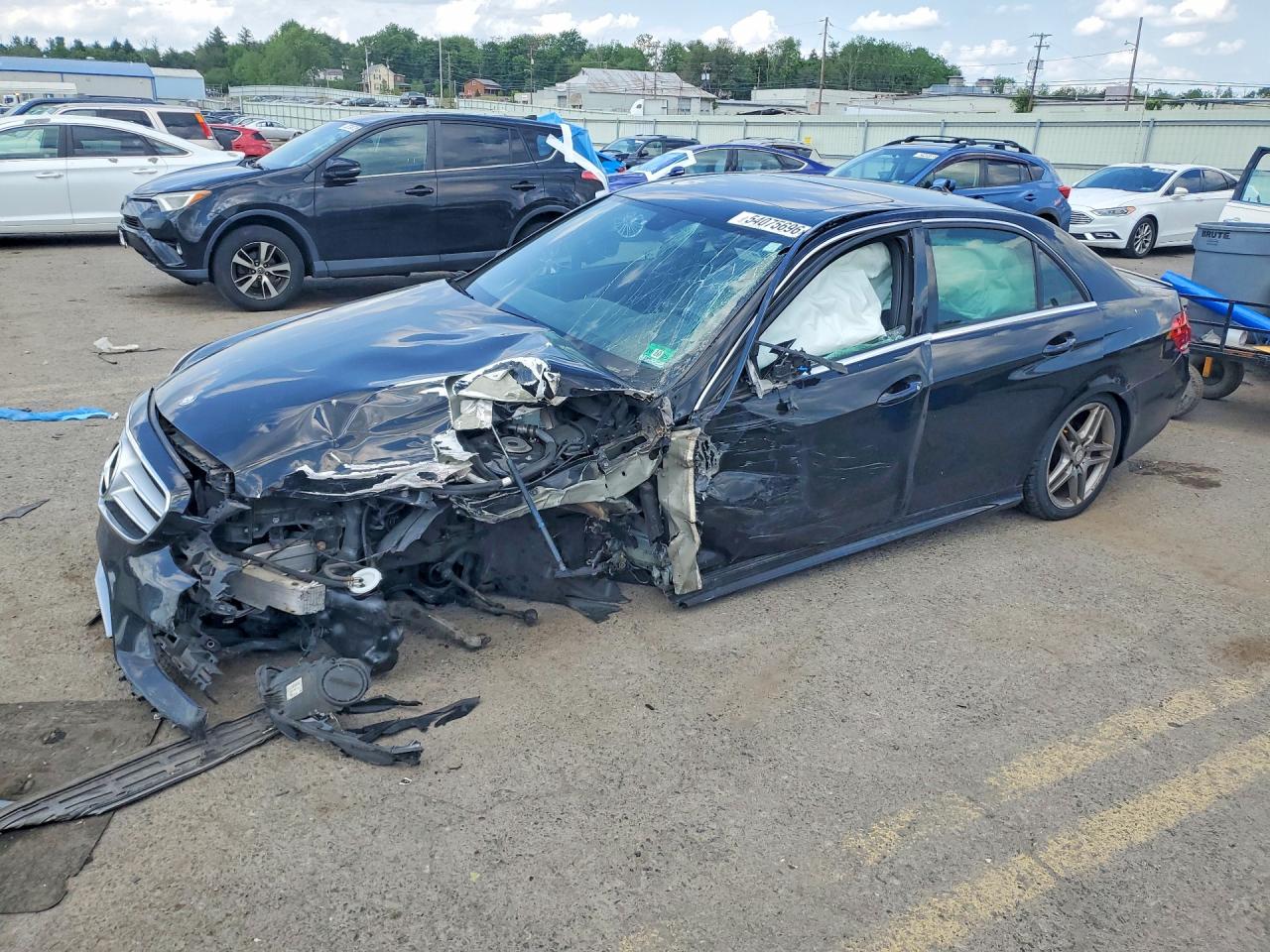 Salvage Mercedes-Benz E-Class Image