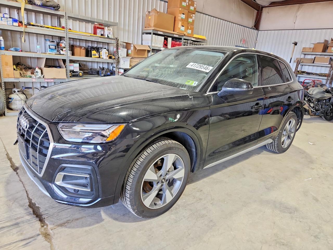 Salvage Audi Q5 Image