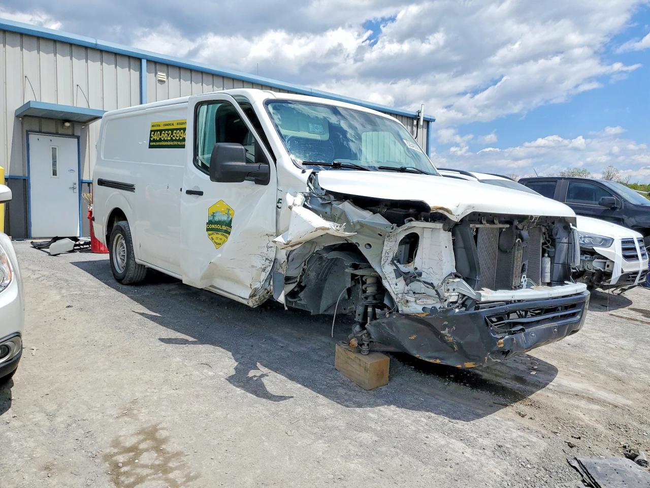 Nissan Nv