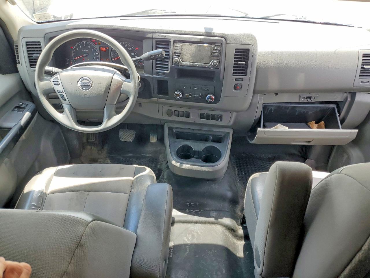 Nissan Nv