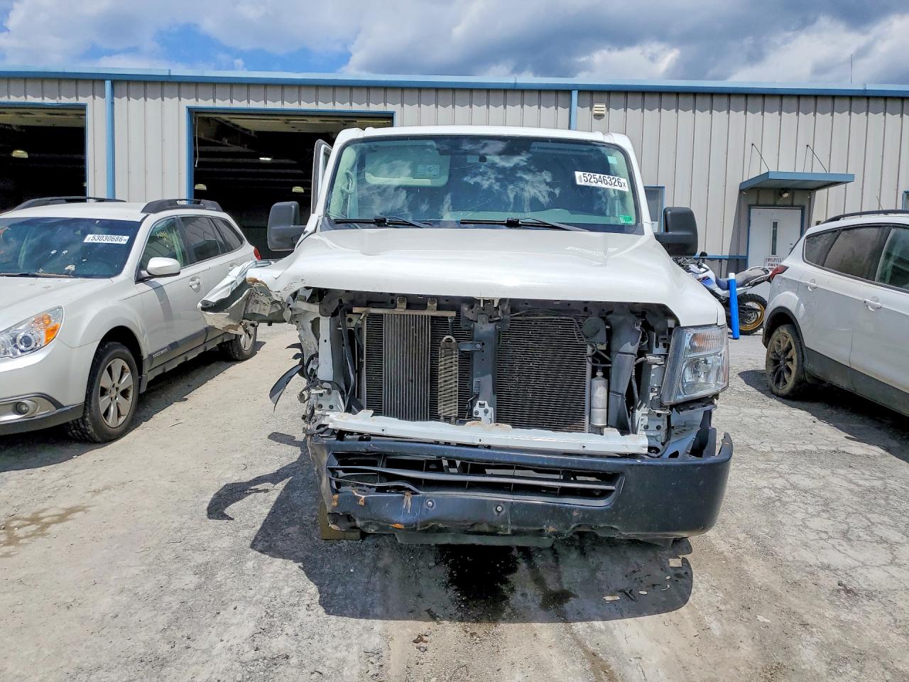 Nissan Nv