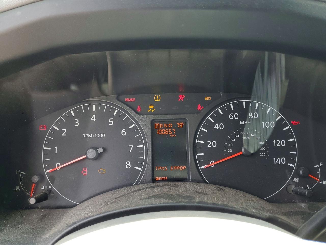Nissan Nv