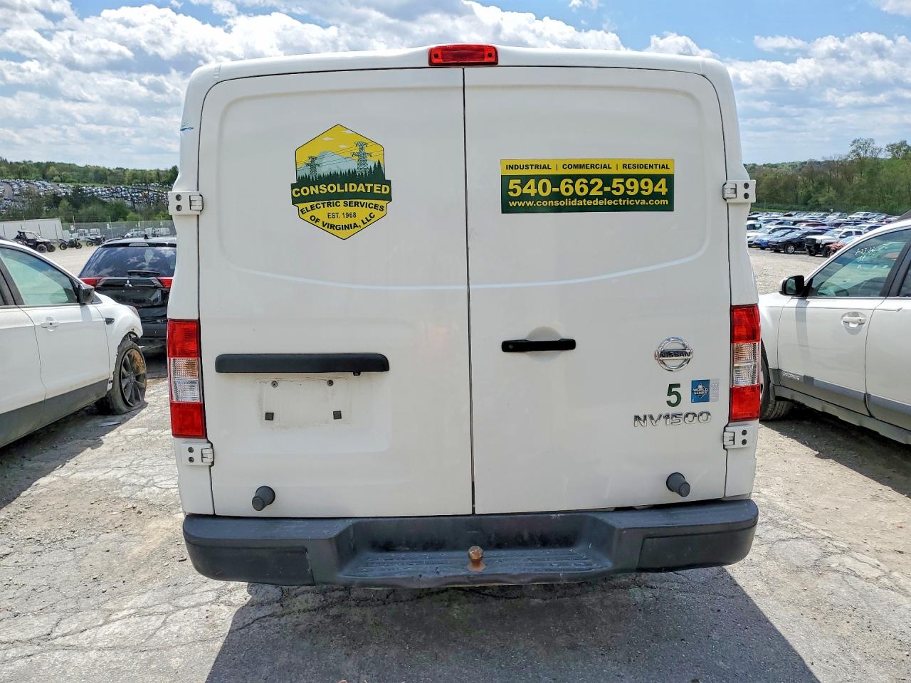 Nissan Nv