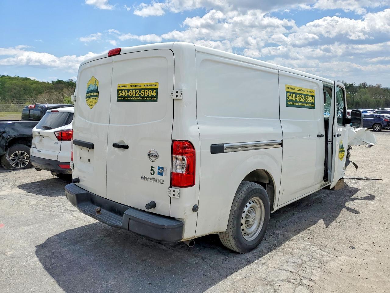 Nissan Nv