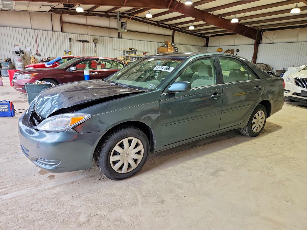 Salvage Toyota Camry Image