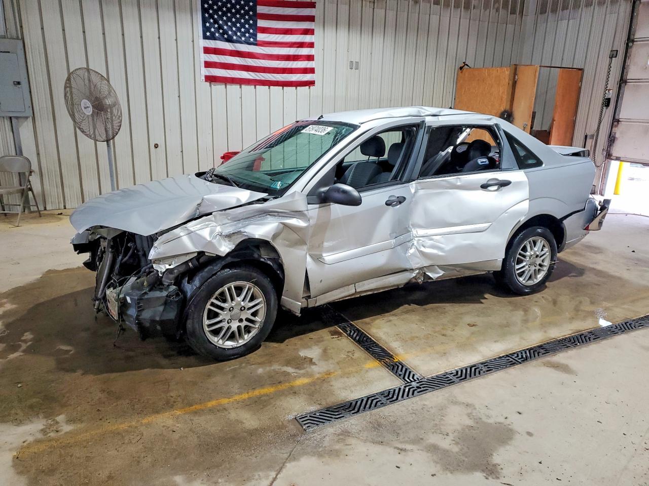 Salvage Ford Focus Image