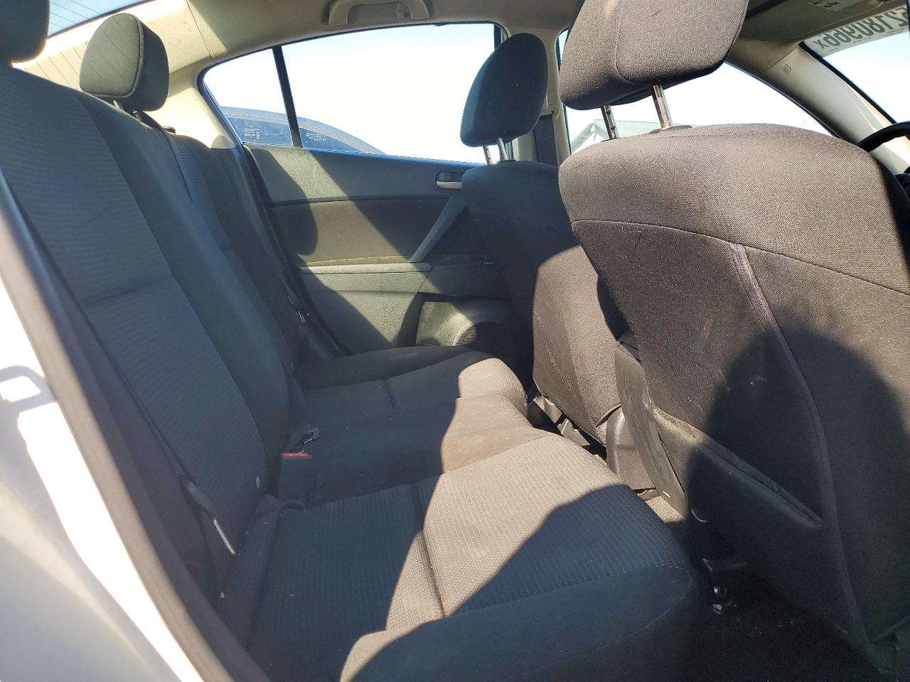 Mazda 3 I