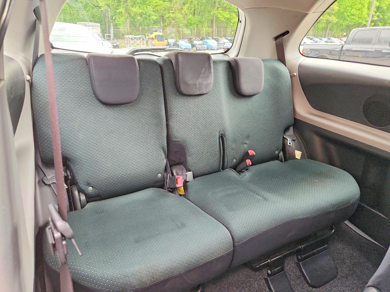 Toyota Yaris Base
