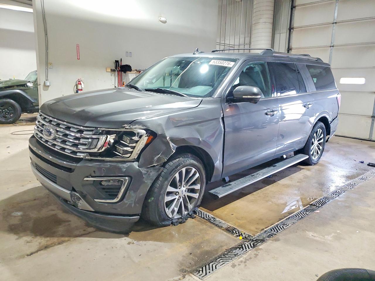Salvage Ford Expedition Image