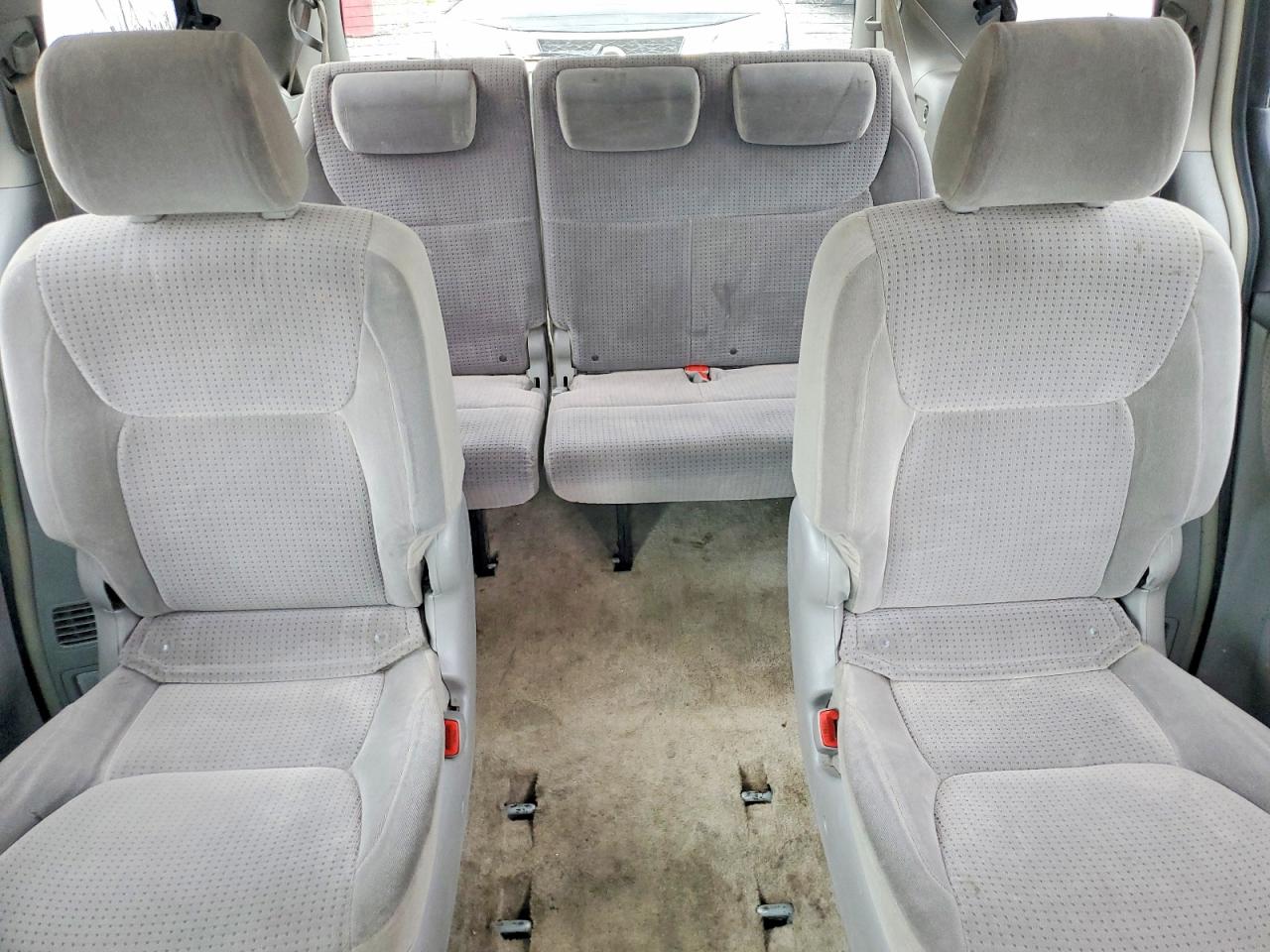 Toyota Sienna Le 8 Passenger