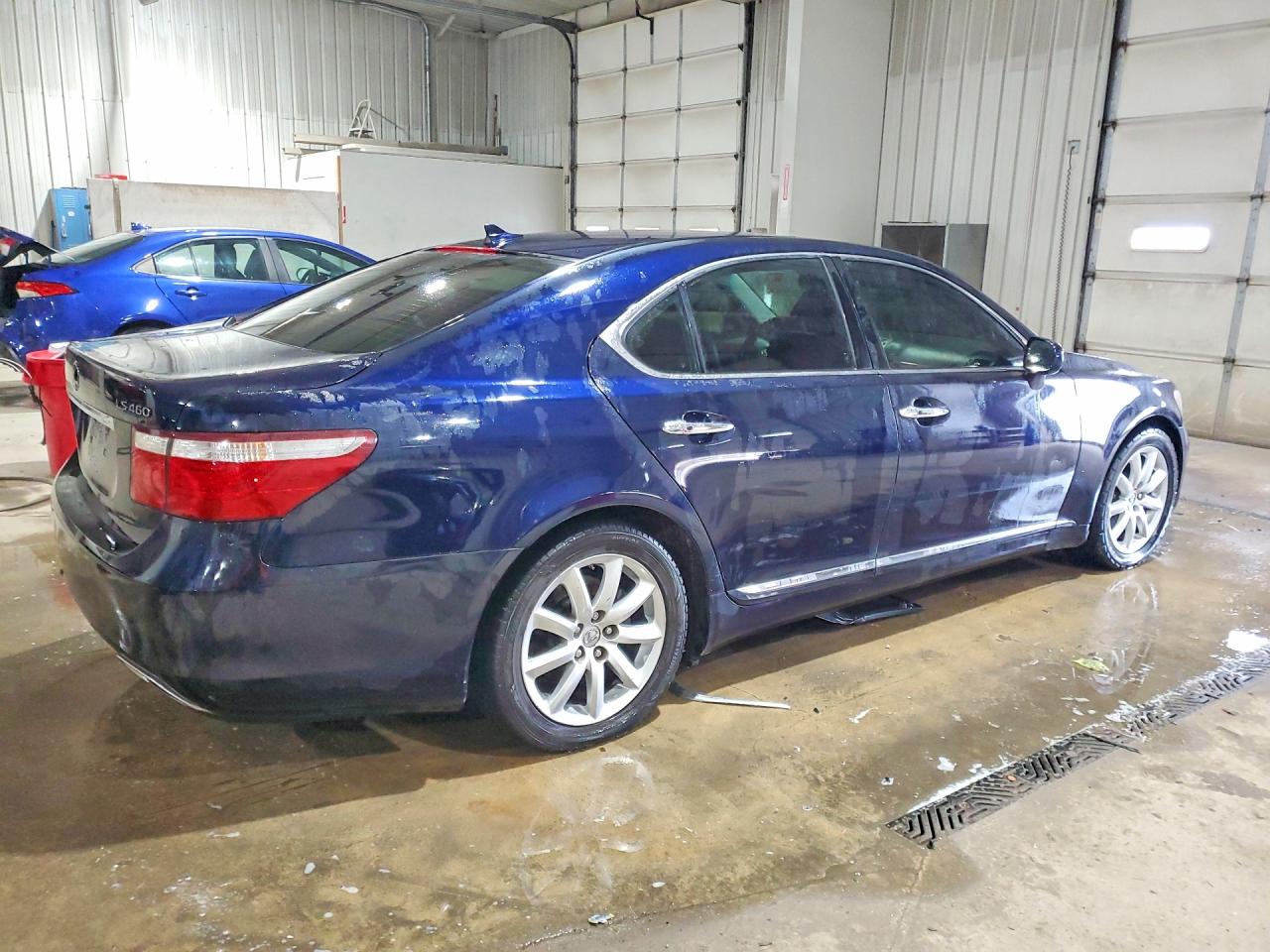 Lexus LS 460