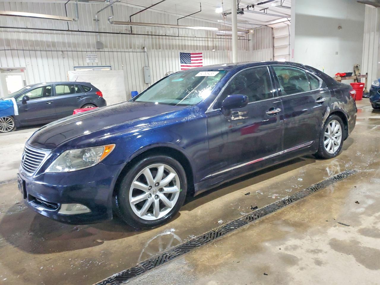 Salvage Lexus LS Image