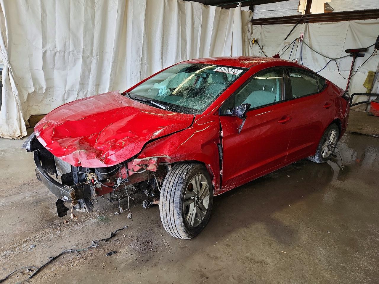 Salvage Hyundai ELANTRA Image