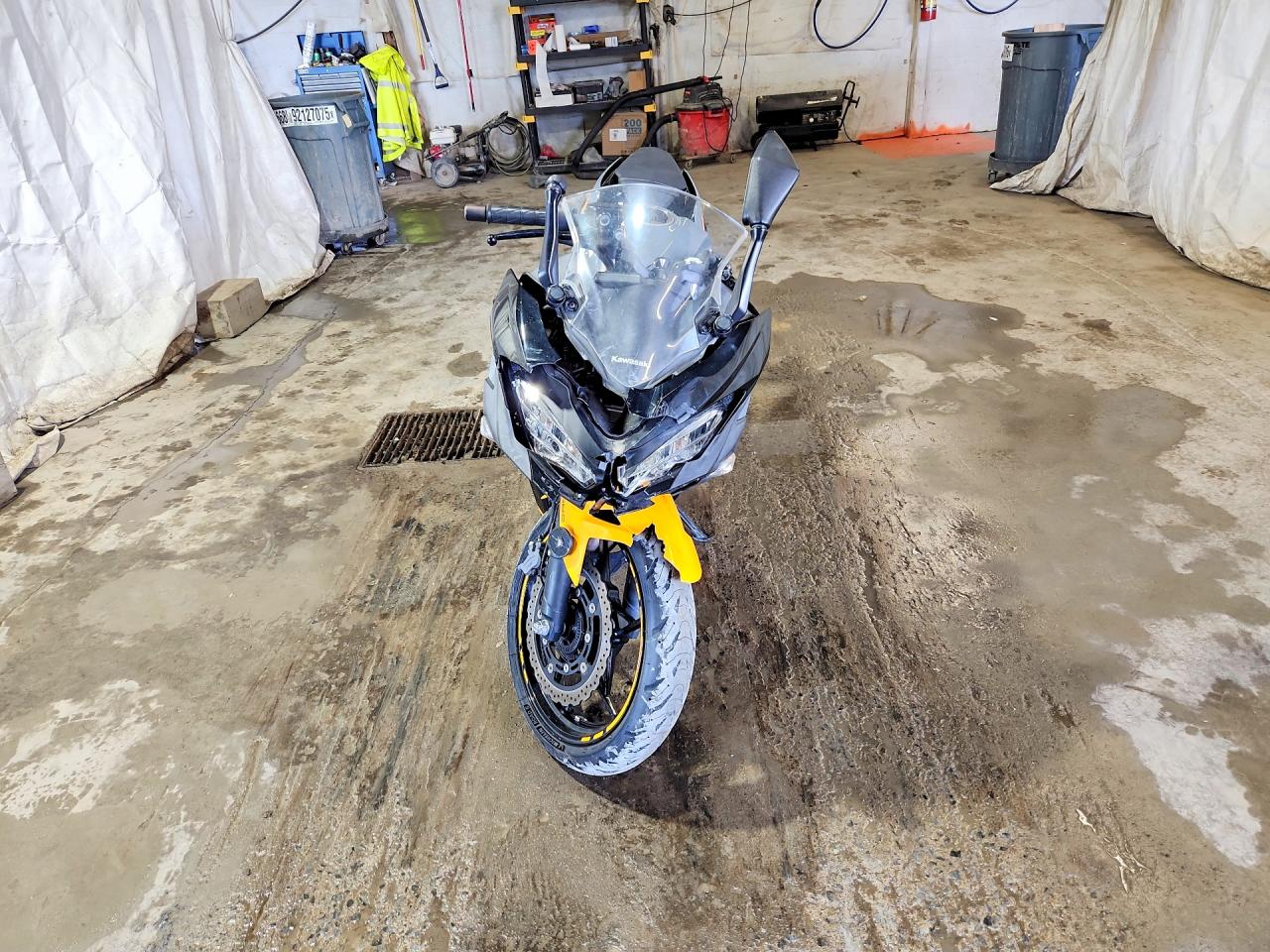 Kawasaki Ex400
