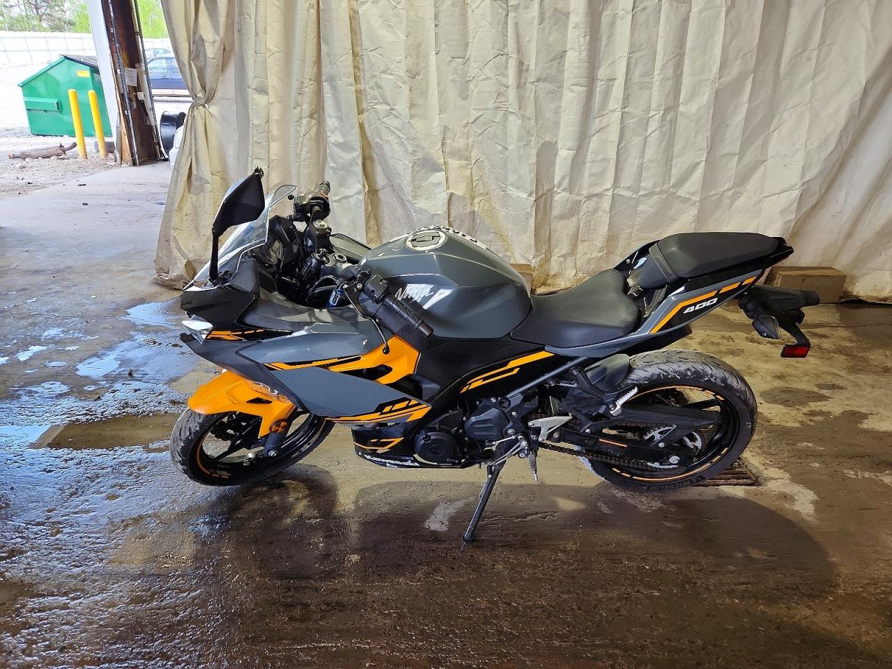 Kawasaki Ex400
