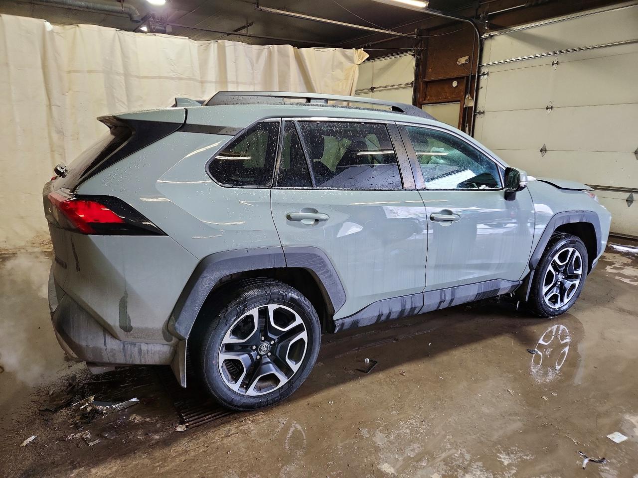 Toyota RAV4 Adventure