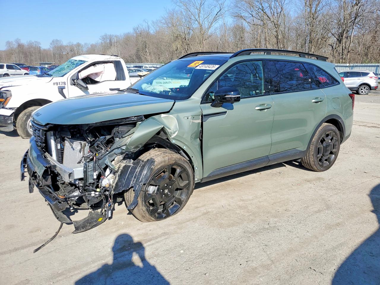 Salvage Kia Sorento Image