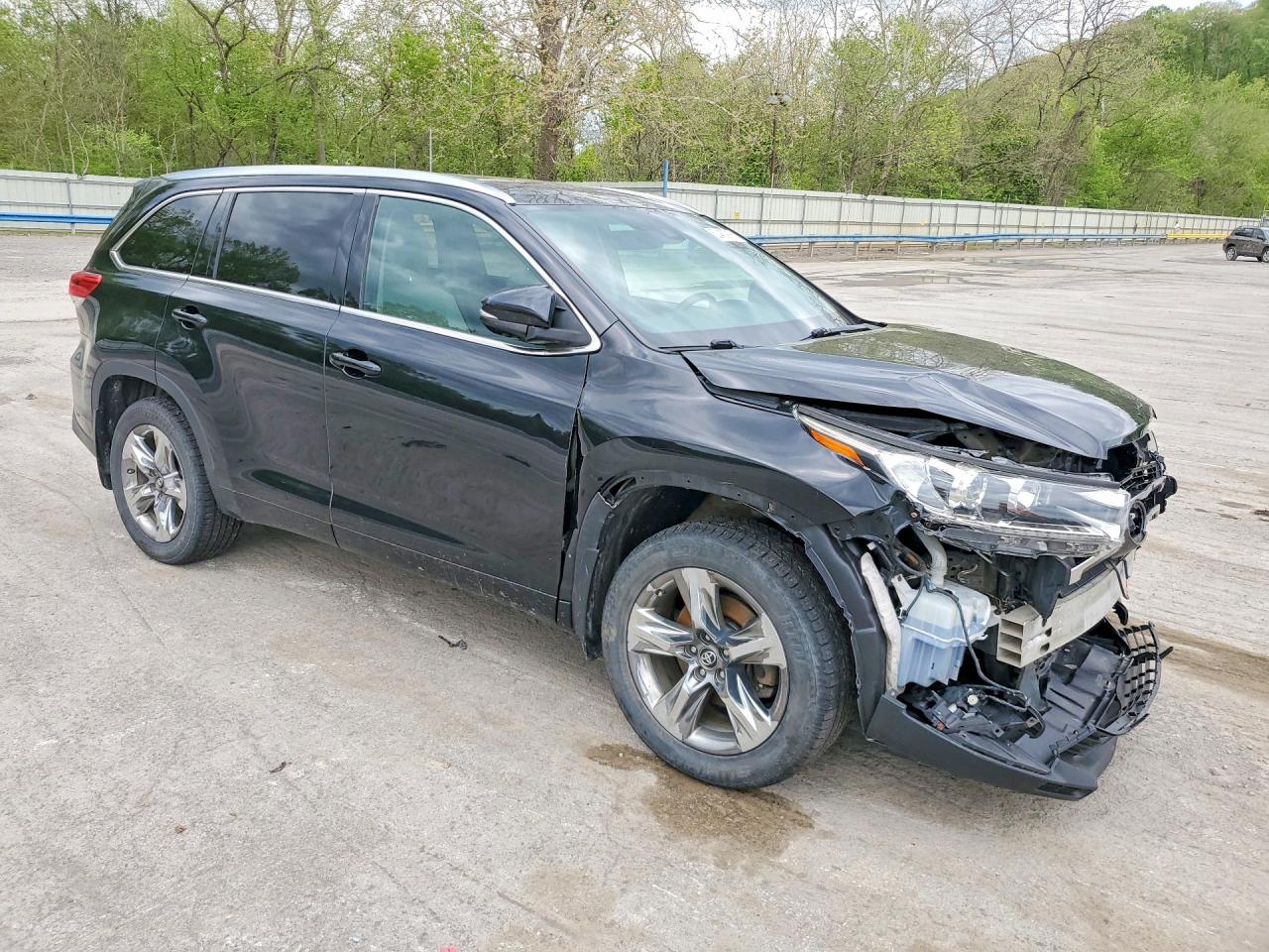Toyota Highlander Limited Platinum