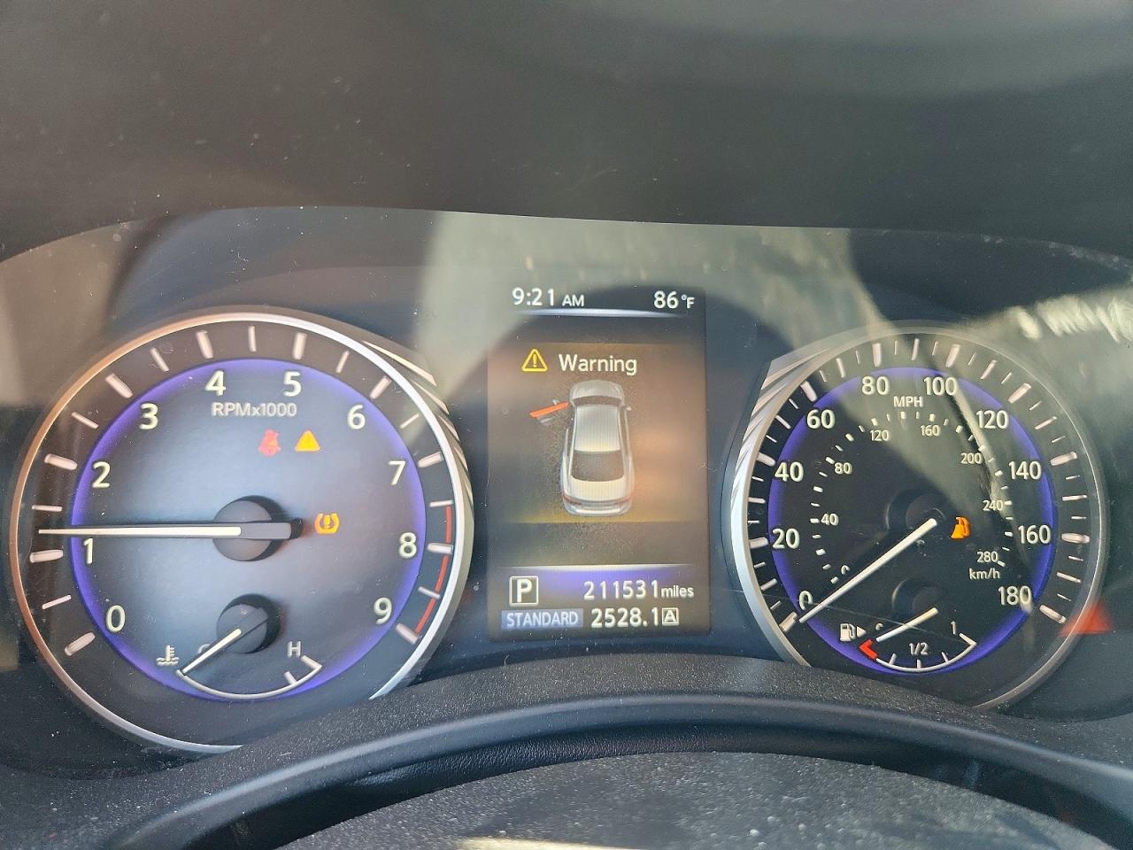 INFINITI Q50 Base