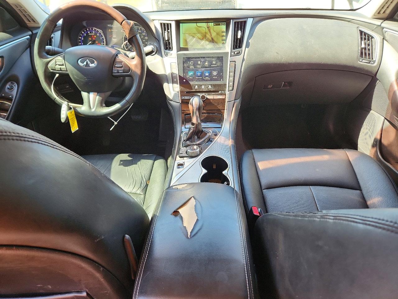 INFINITI Q50 Base