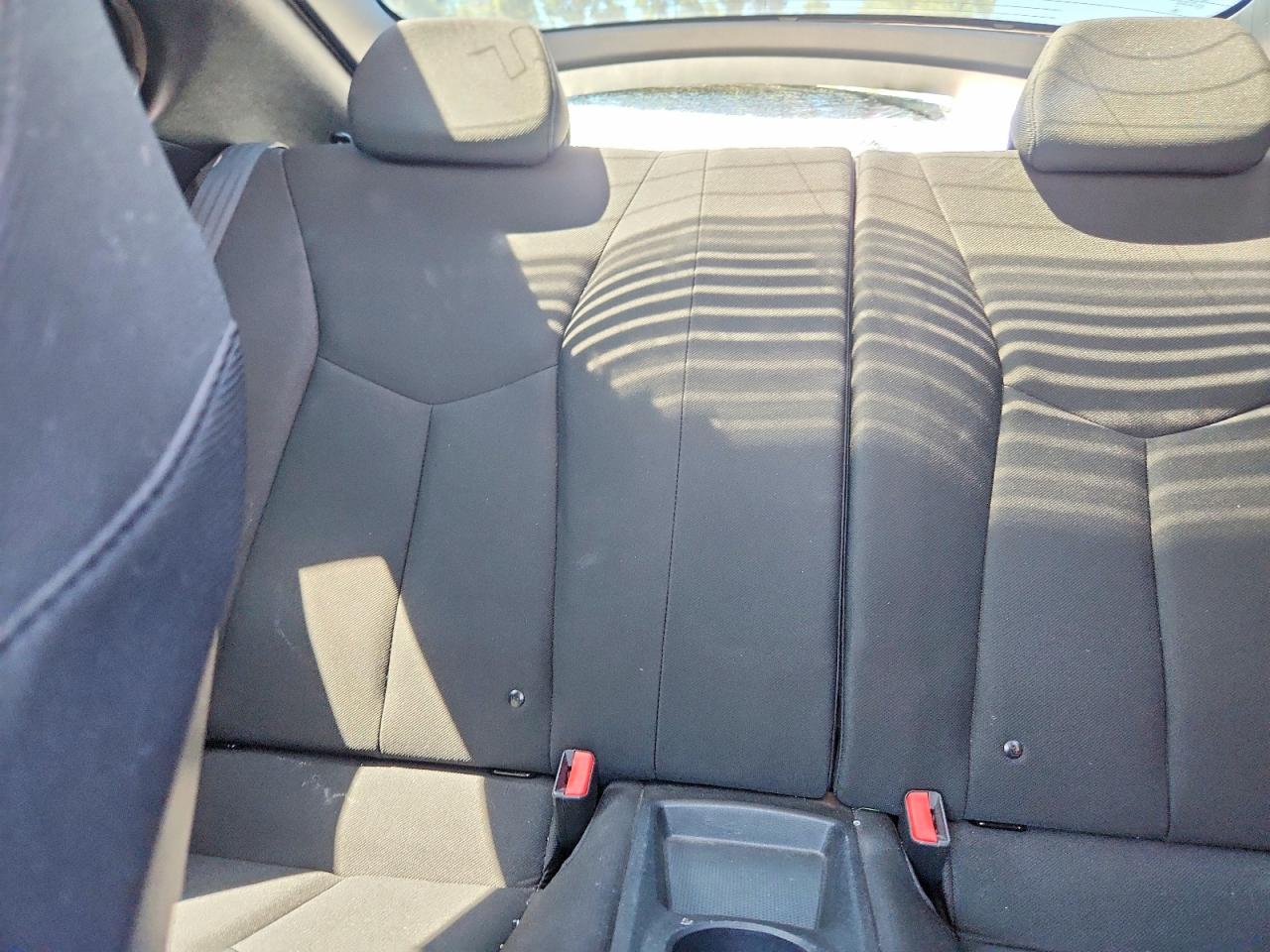 Hyundai VELOSTER Base