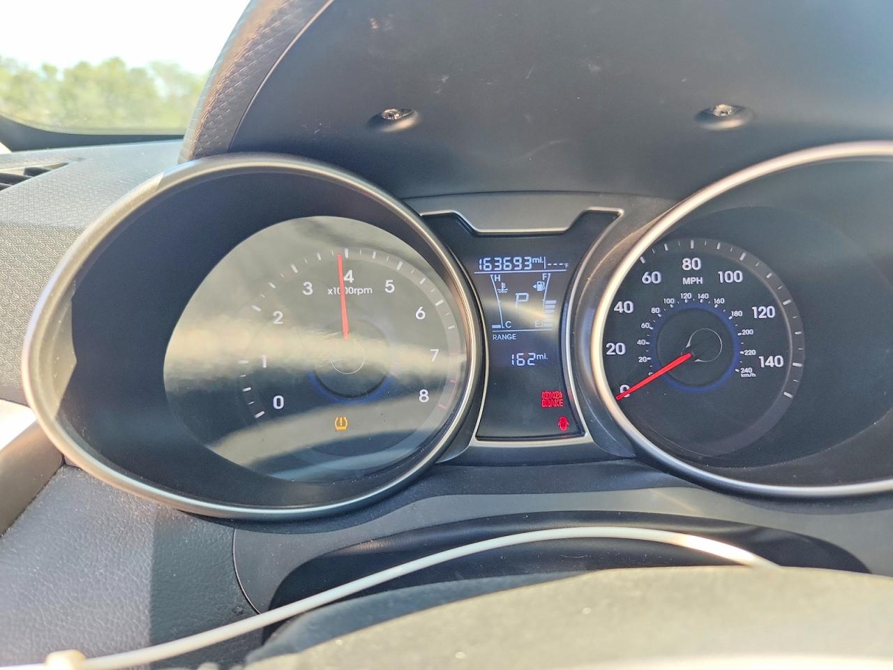 Hyundai VELOSTER Base