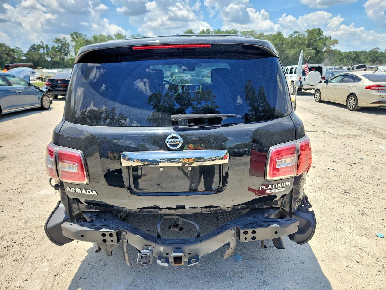 Nissan Armada Platinum