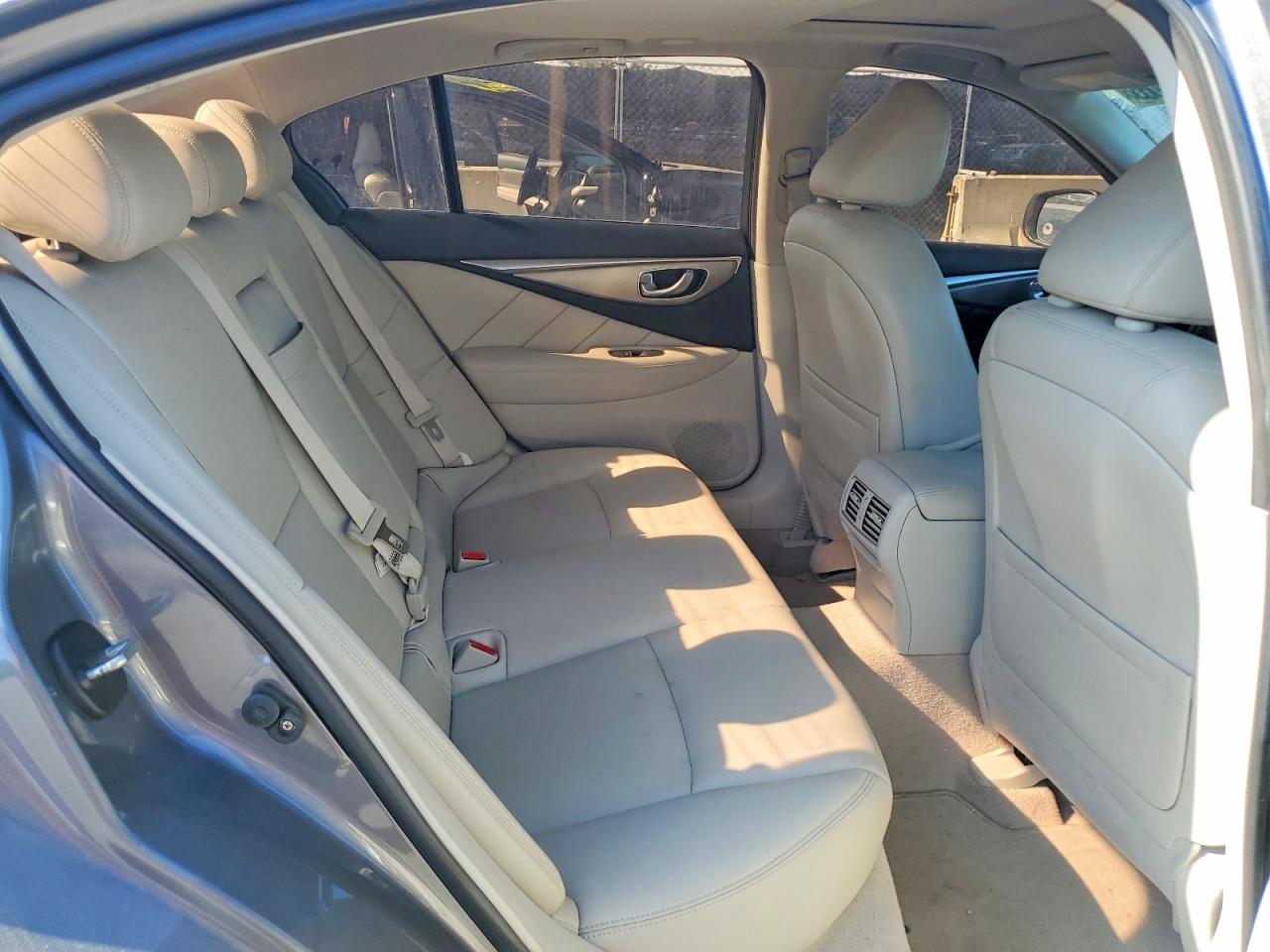 INFINITI Q50 3.0t S 3.0t Signature Edition