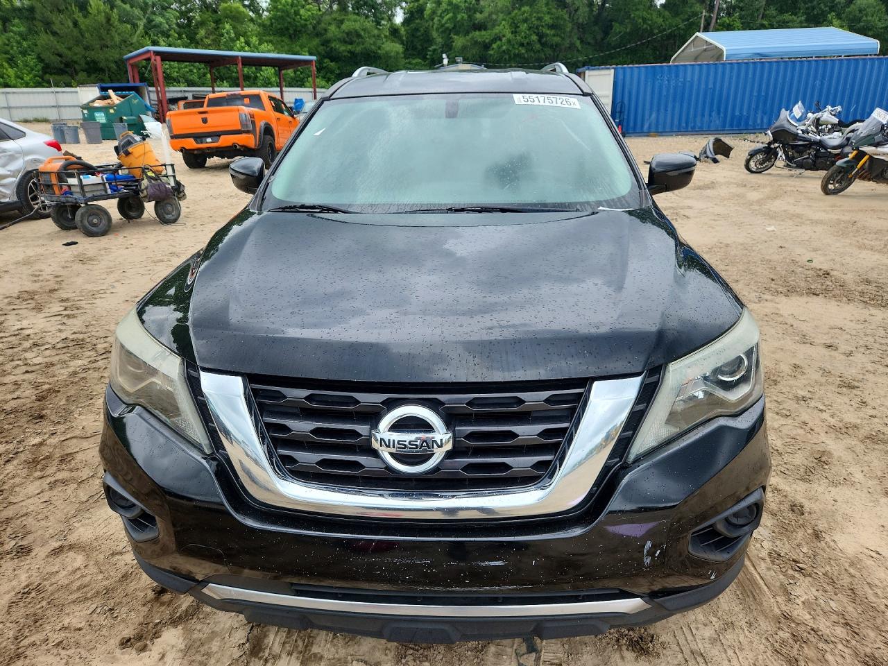Nissan Pathfinder S