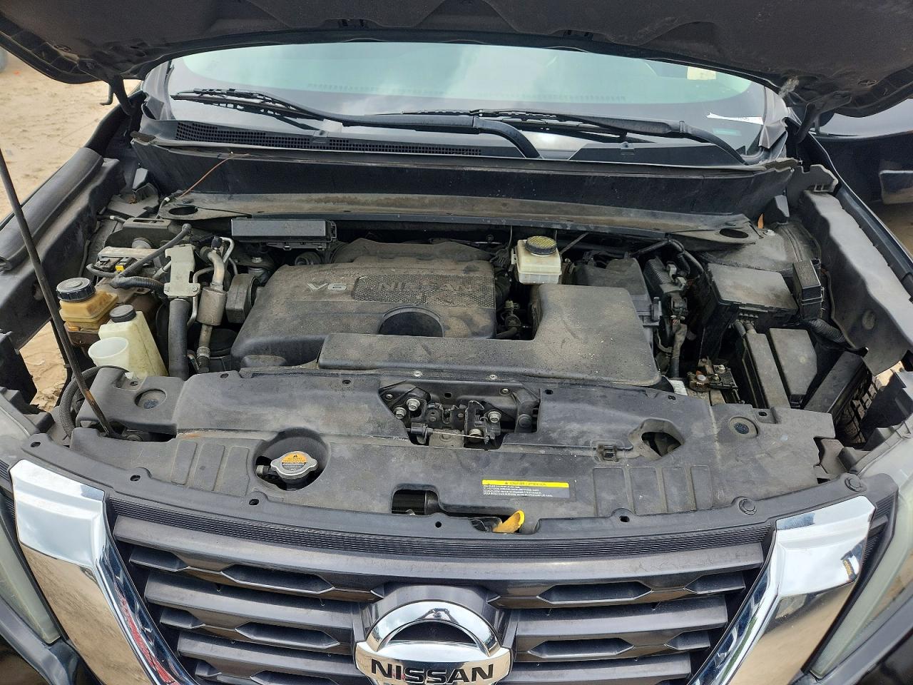 Nissan Pathfinder S