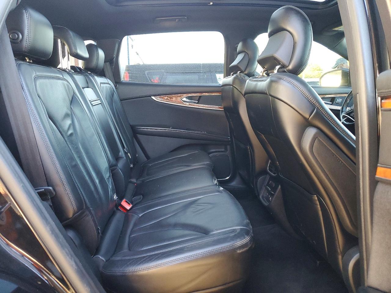 Lincoln MKX Reserve