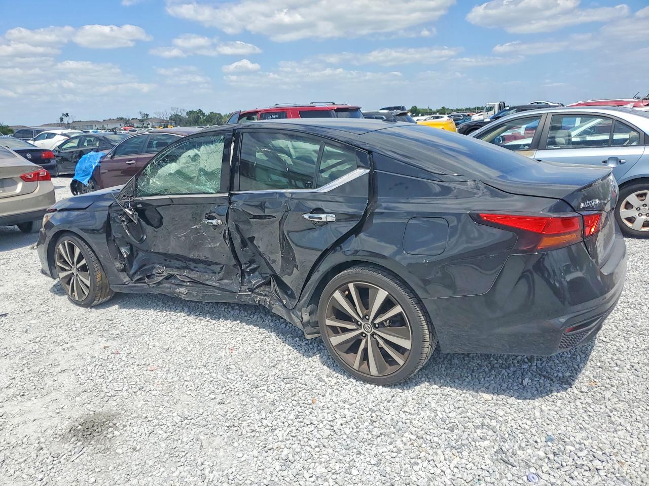 Nissan Altima Platinum