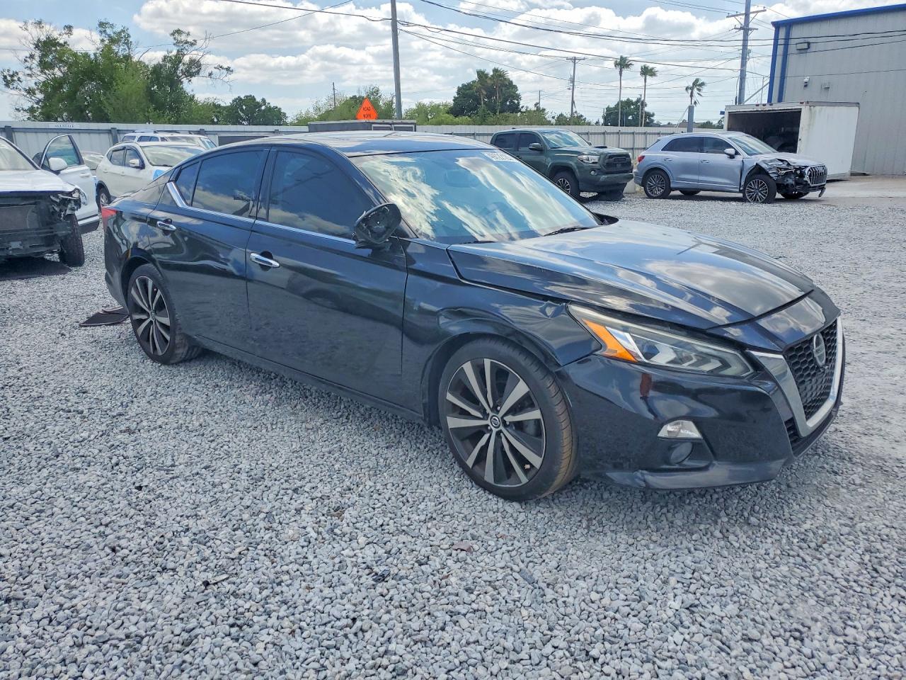 Nissan Altima Platinum