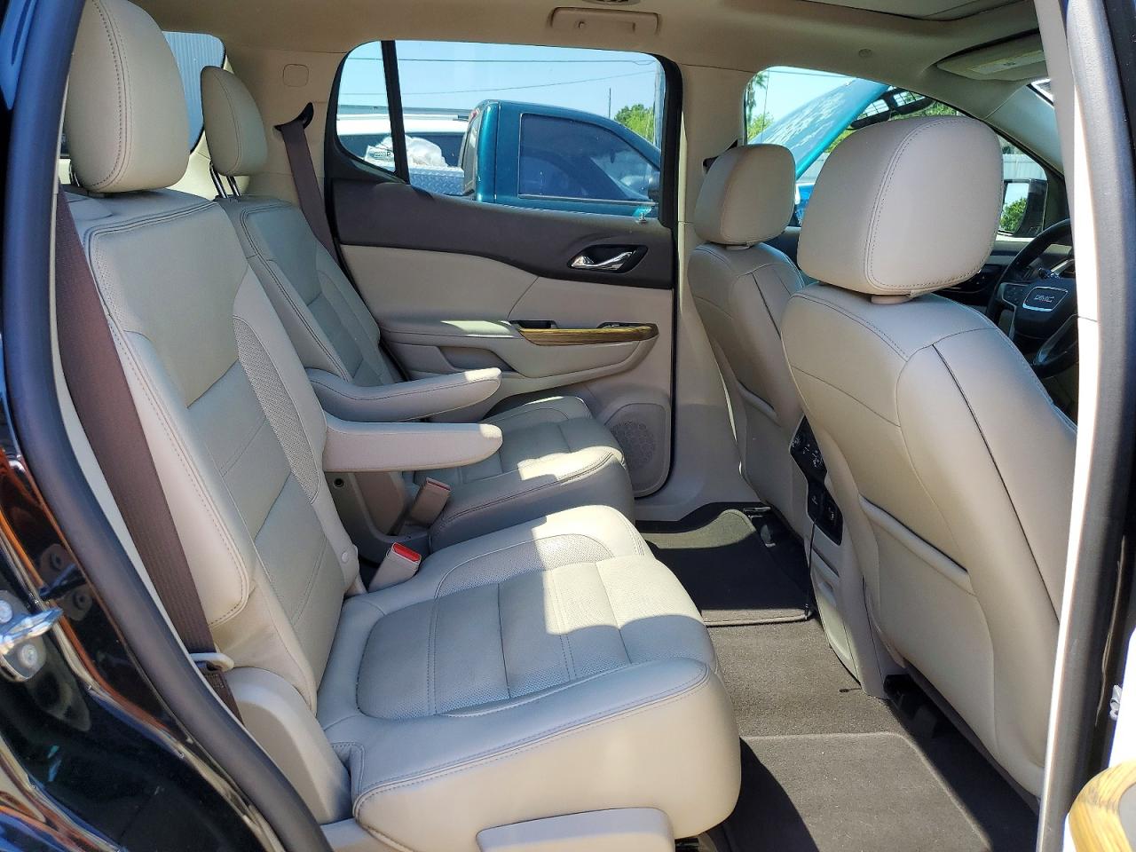 GMC Acadia Denali