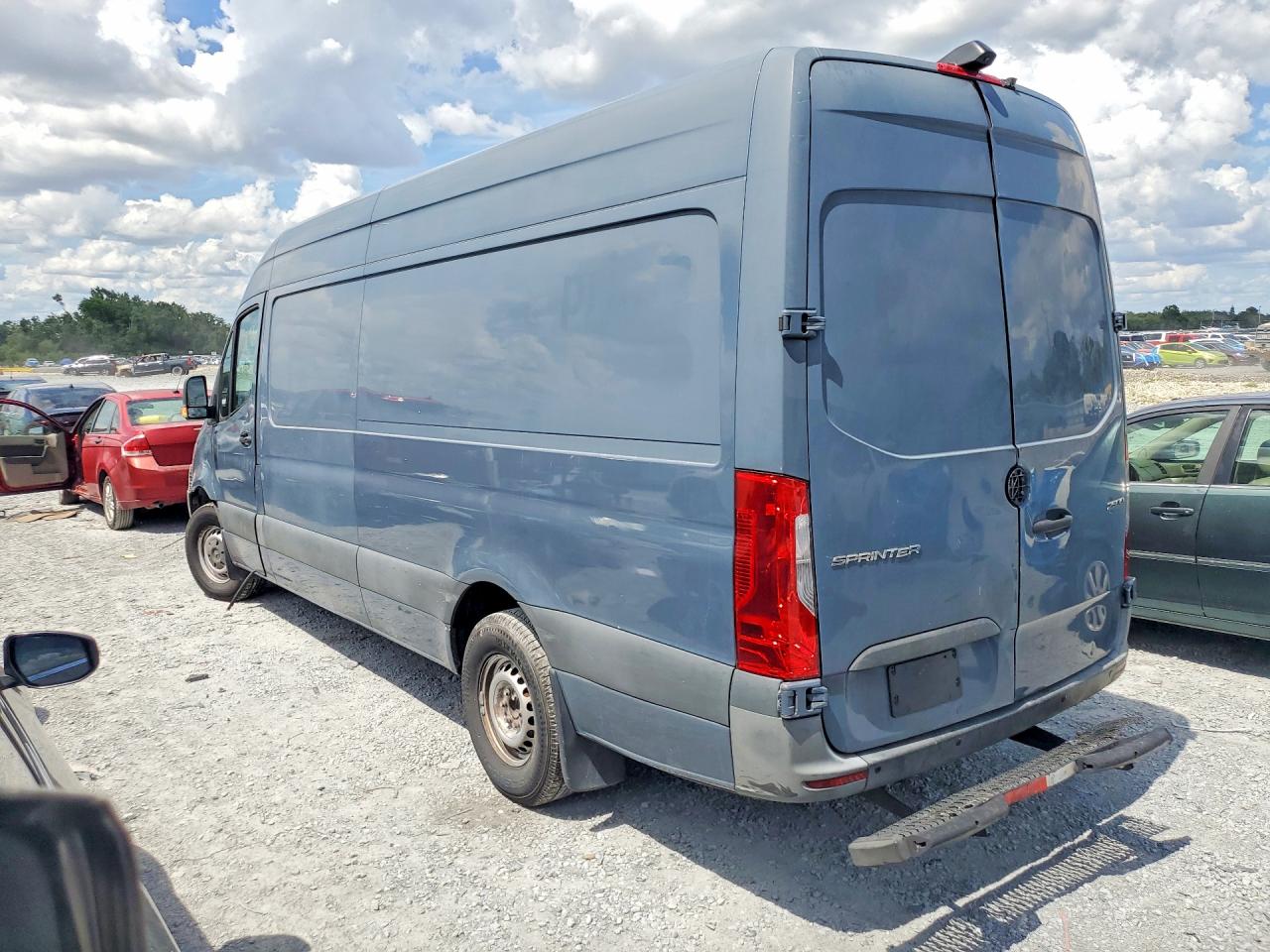 Mercedes-Benz Sprinter 2500