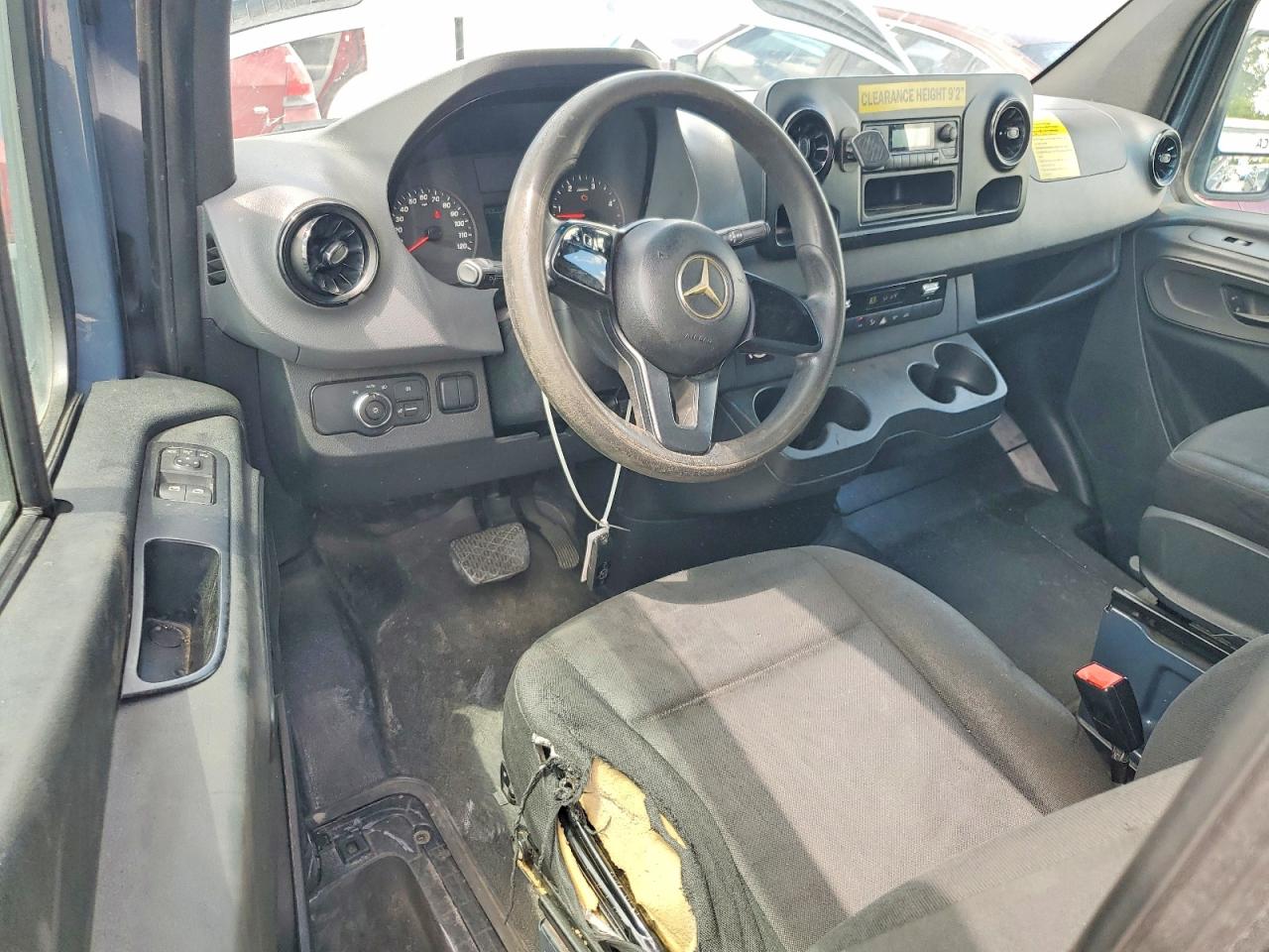 Mercedes-Benz Sprinter 2500