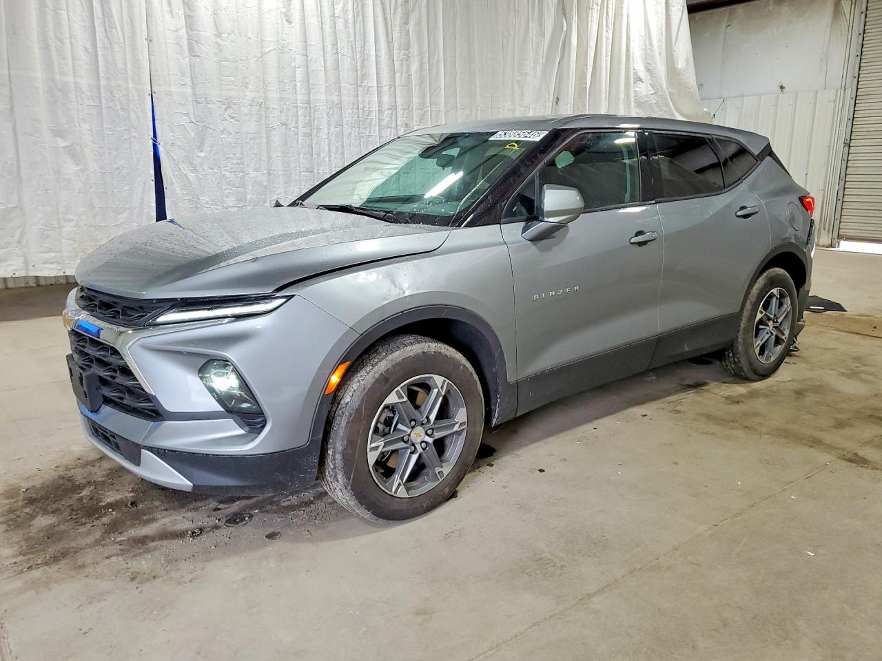 Salvage Chevrolet Blazer Image