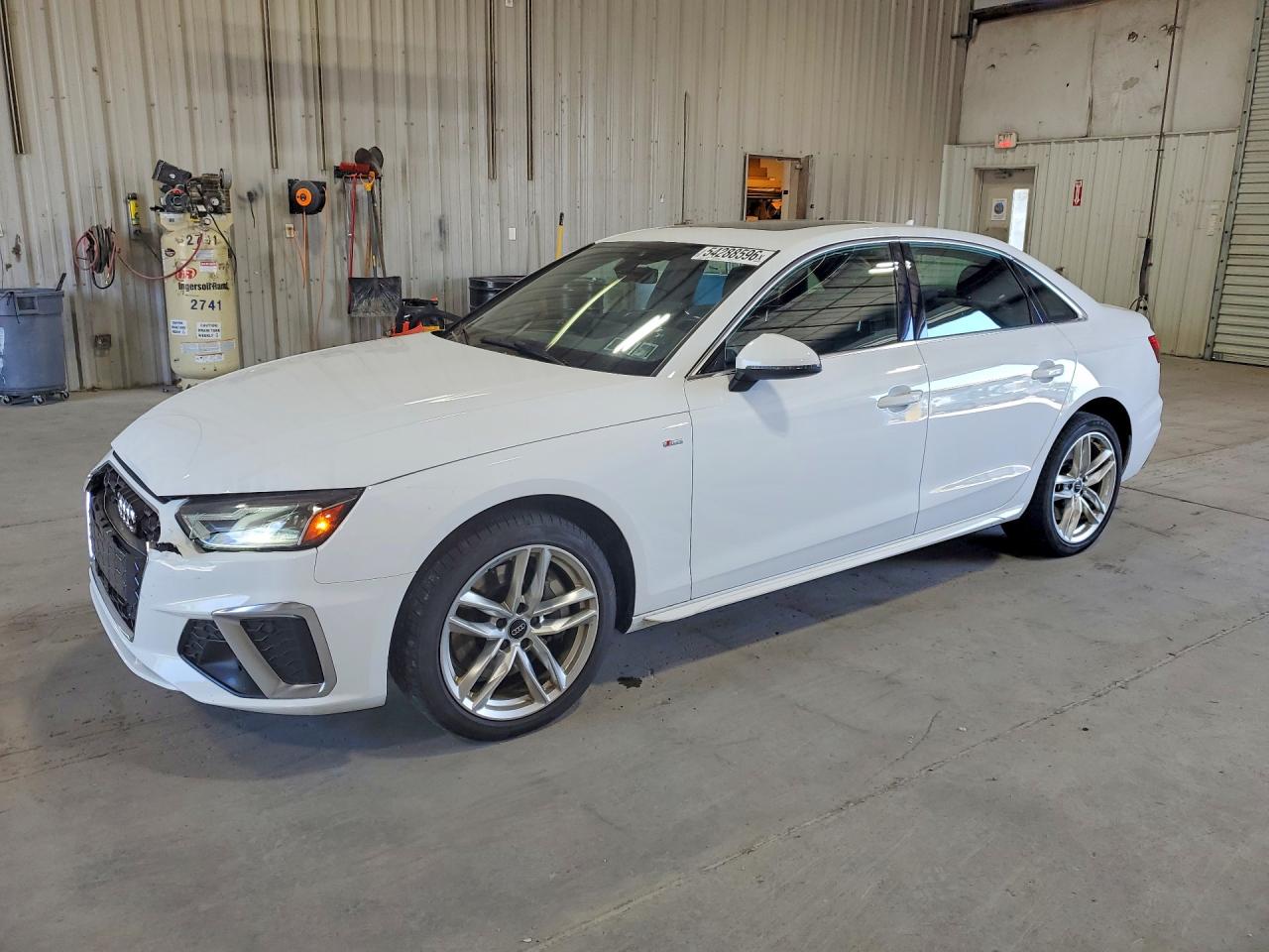 Salvage Audi A4 Image