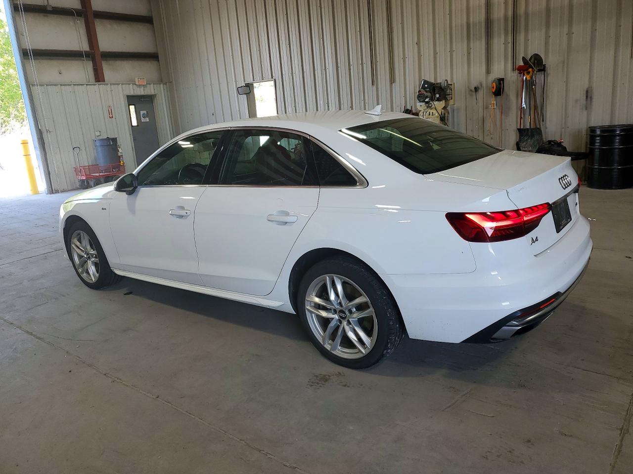 Audi A4 Premium