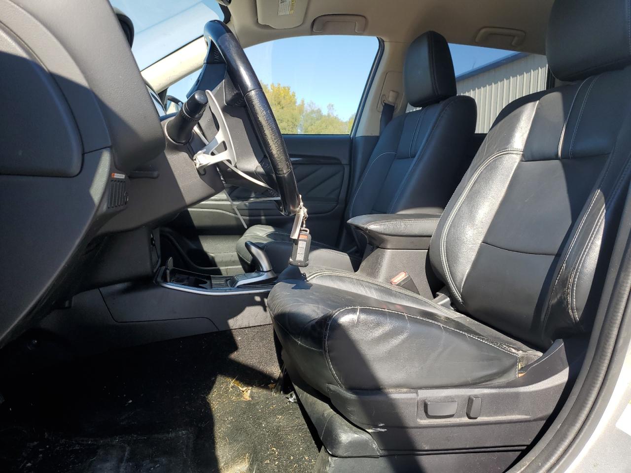 Mitsubishi Outlander Se