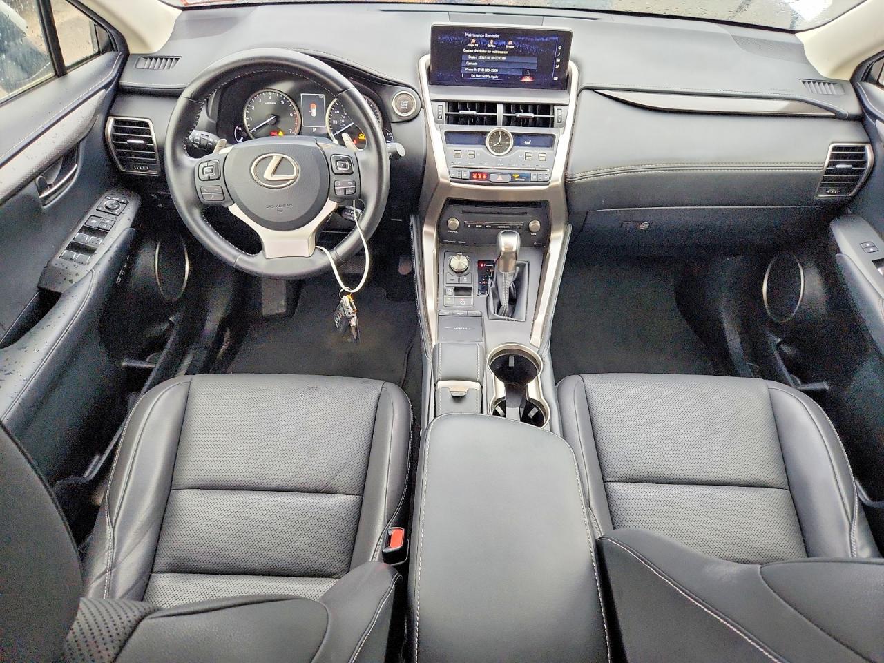 Lexus NX Base