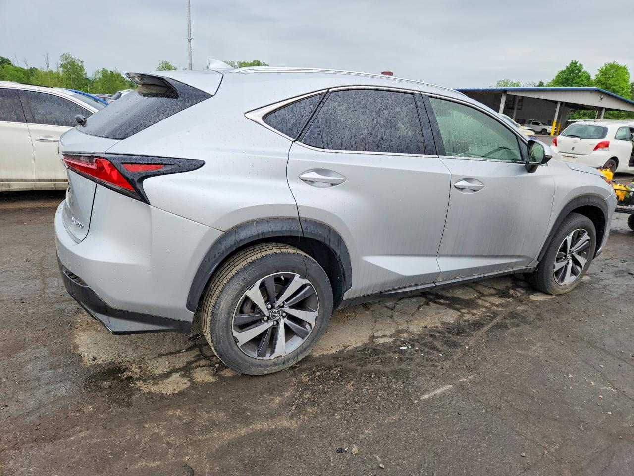 Lexus NX Base