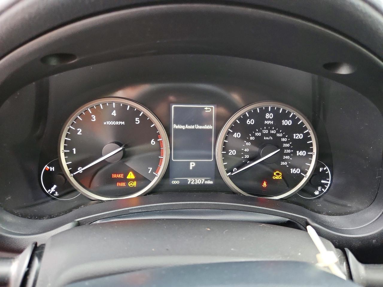 Lexus NX Base