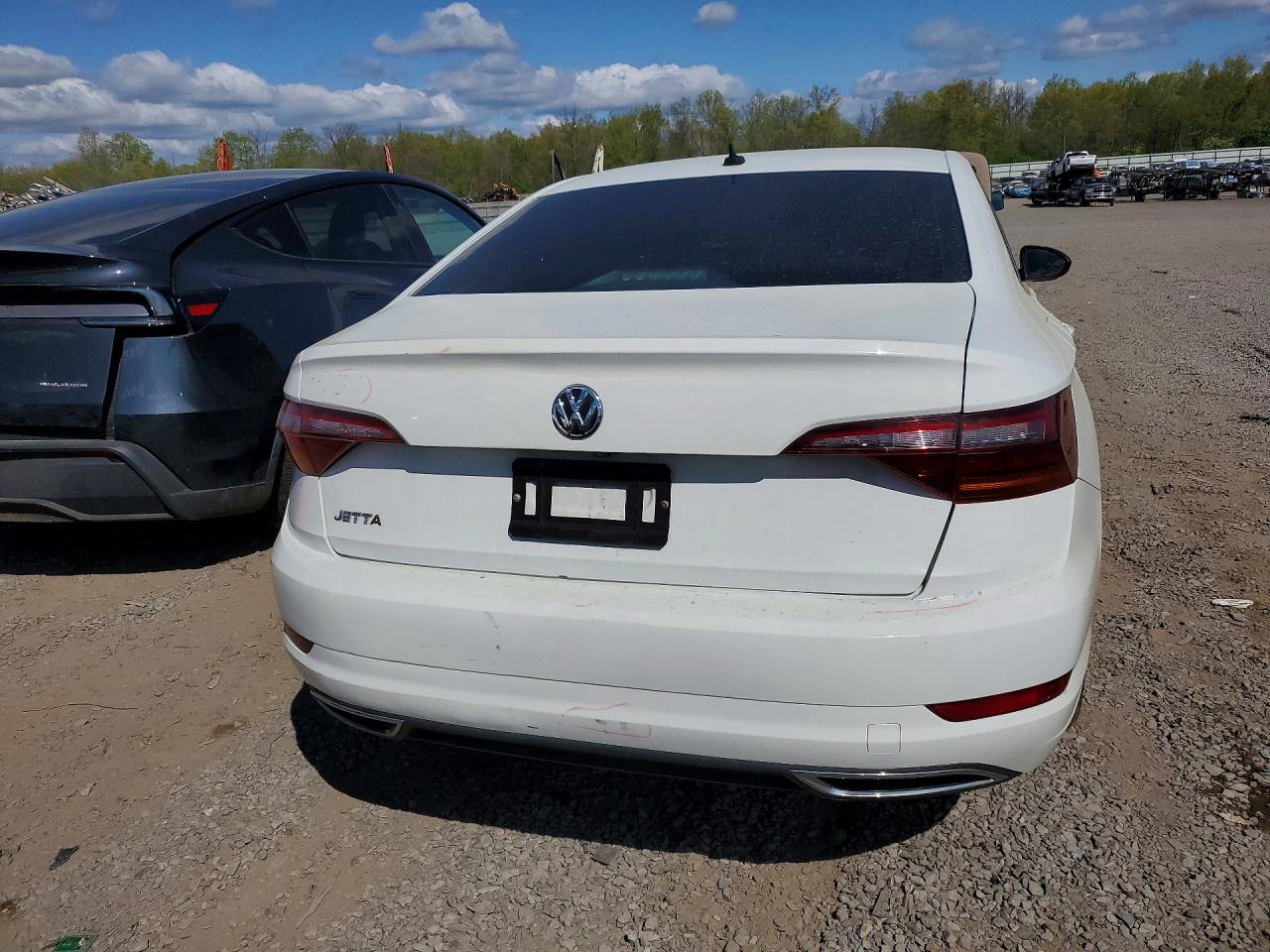 Volkswagen Jetta S