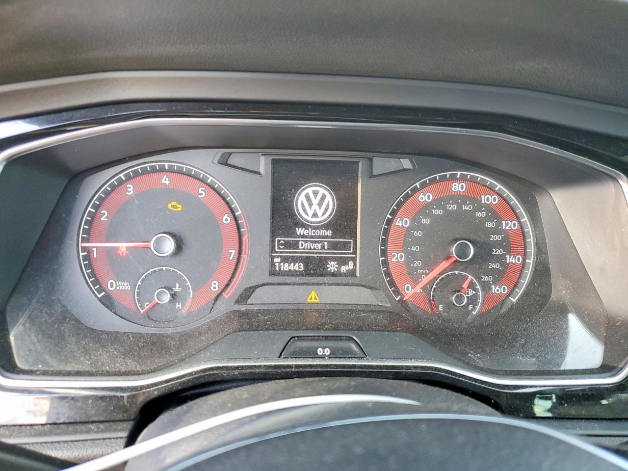 Volkswagen Jetta S
