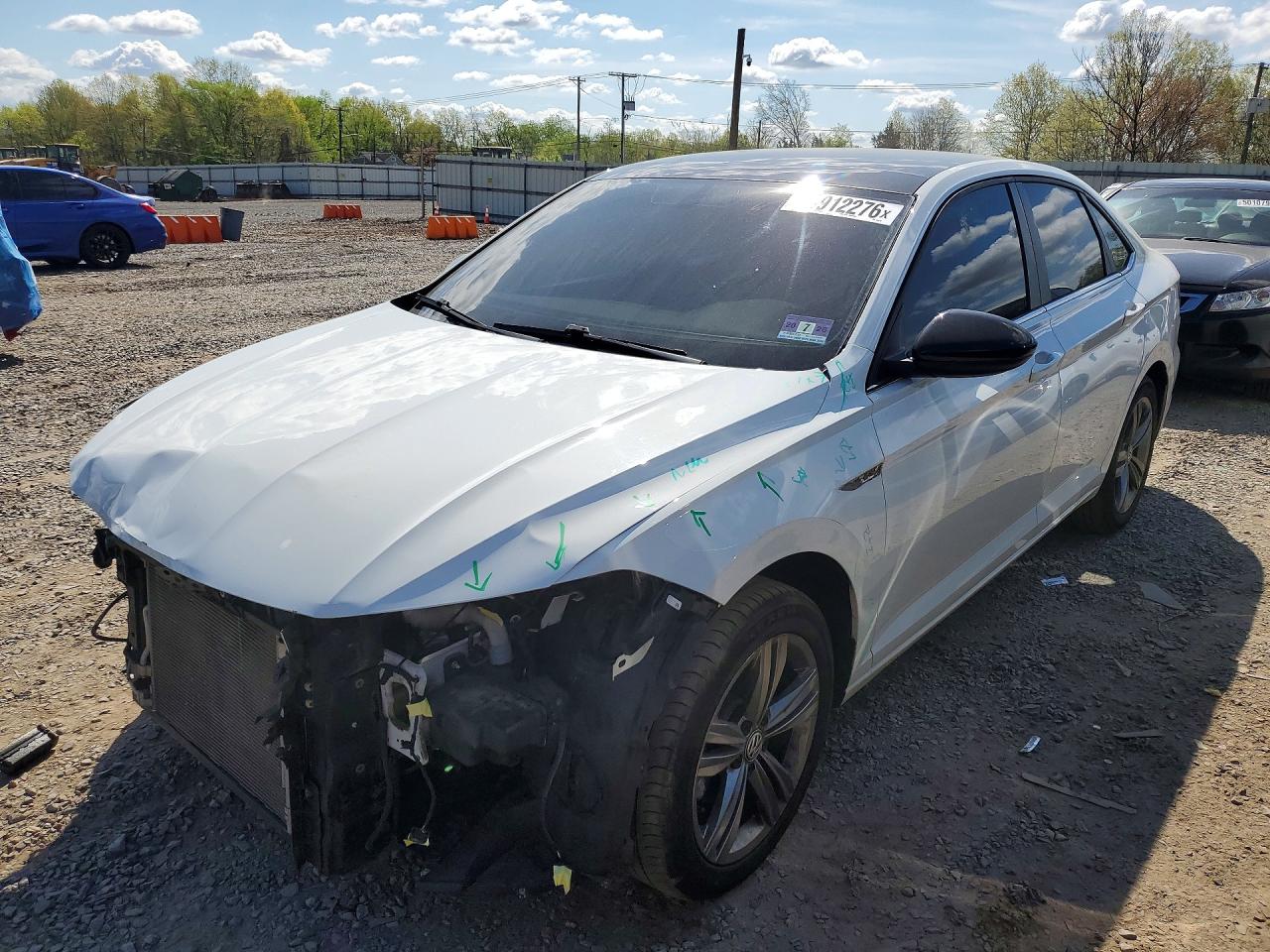Salvage Volkswagen Jetta Image