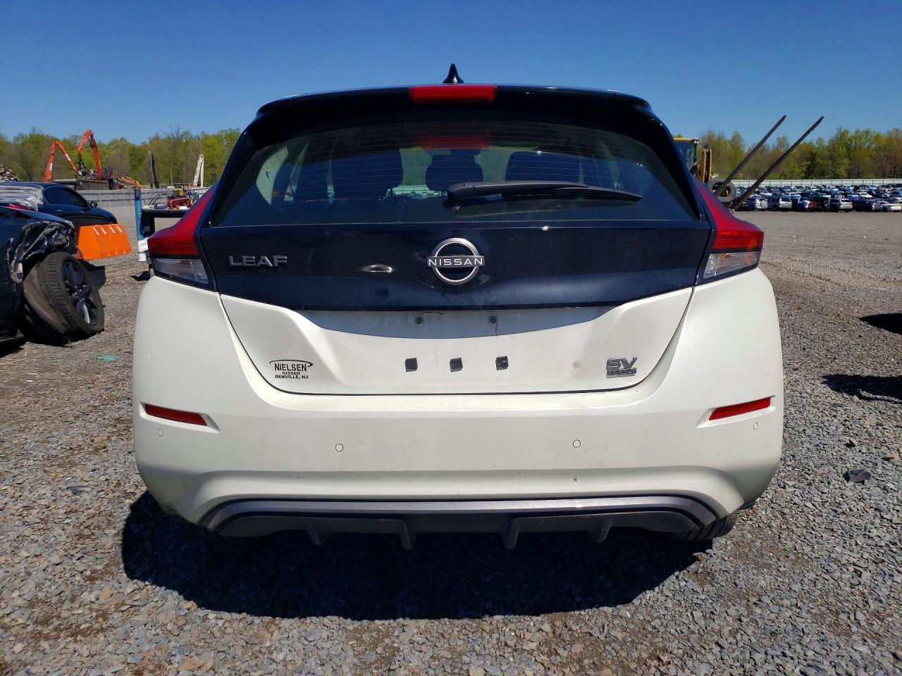 Nissan LEAF Sv Plus