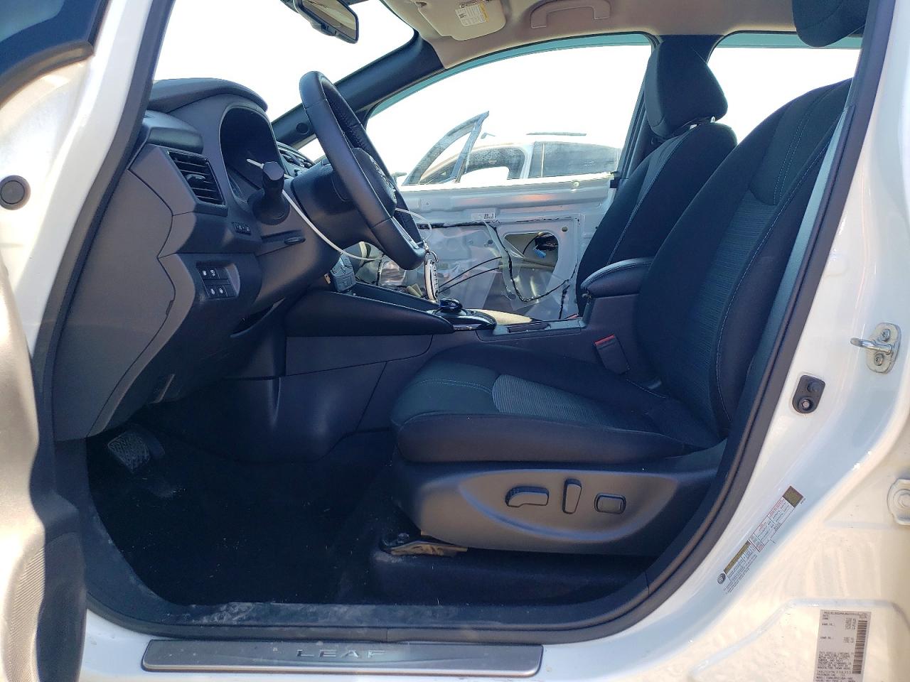 Nissan LEAF Sv Plus